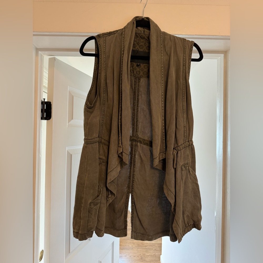 Olive green vest - Sanctuary brand